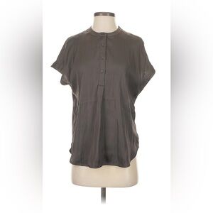 Women’s Gray Shirt